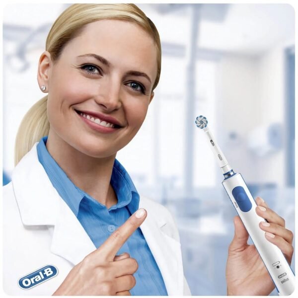 ORAL-B PRO 600 Cross Action Electric Toothbrush