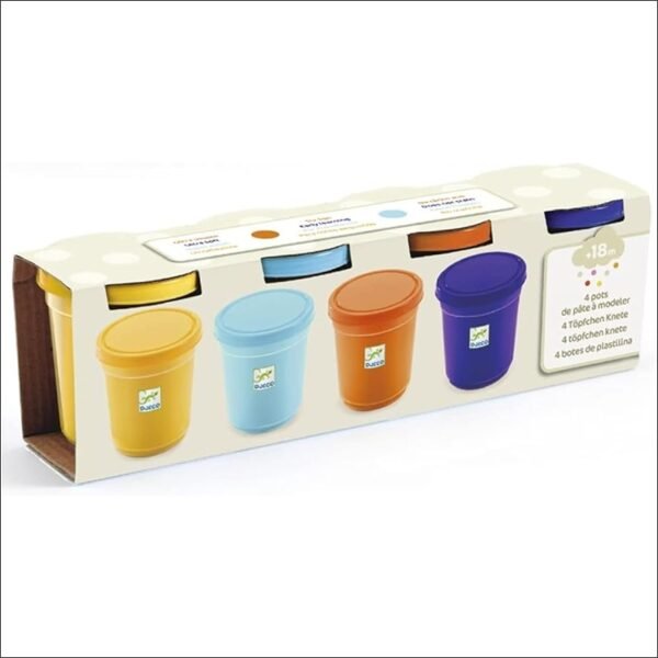 Create various works of art with this incredibly soft modeling clay, which will also attract attention thanks to its natural colors. The set includes 4 cups of 140g of modeling clay.