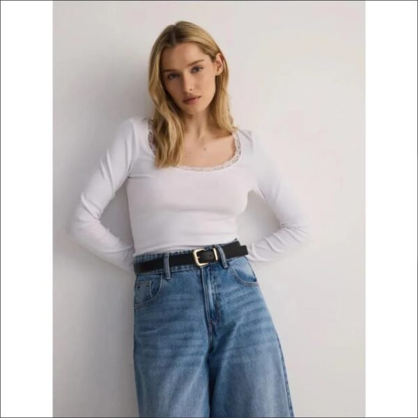 Reserved - Cotton longsleeve with lace - white
